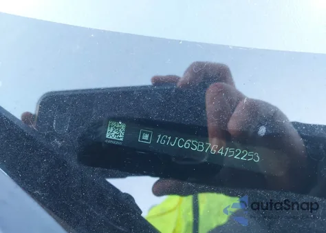 2016 Chevrolet Sonic Lt Auto z USA, uszkodzony, nr VIN 1G1JC6SB7G4152253